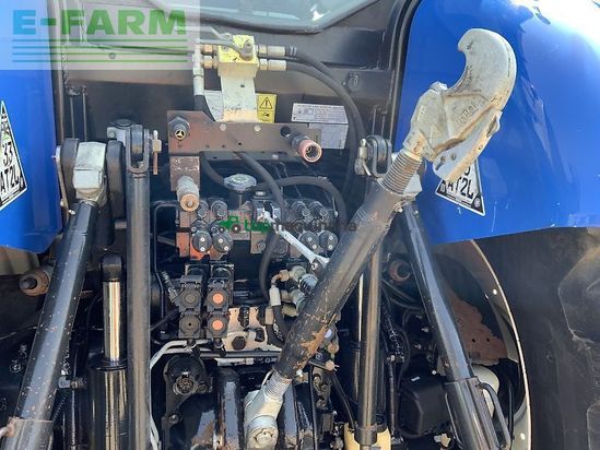 Tractor agrícola - New Holland - t7.245 tractor (st24115)