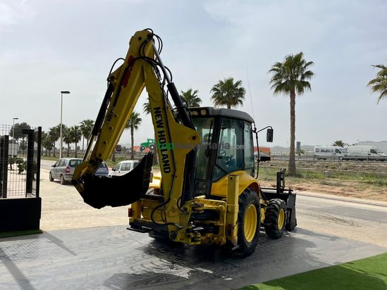 Retro mixta New Holland LB95 4-PT
