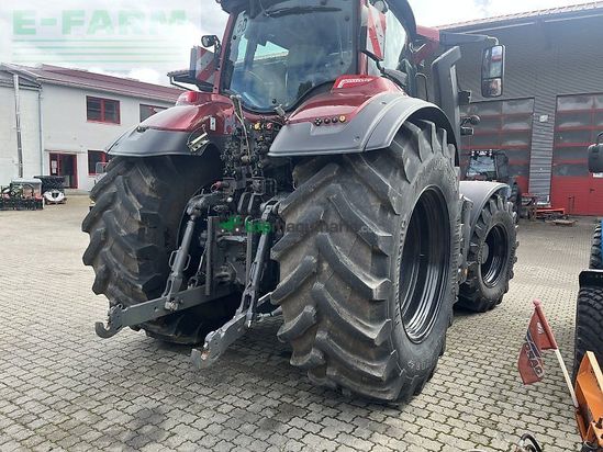 Tractor agrícola - Valtra - q305