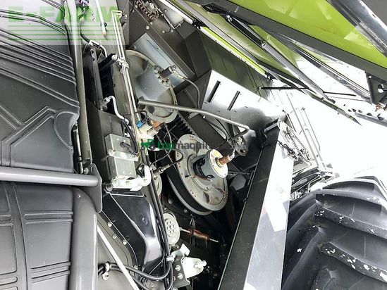 Cosechadora de Cereal - Claas - lexion 6800 + v770