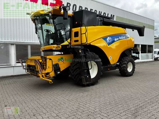 Cosechadora de Cereal - New Holland - cr 9060