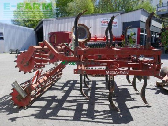Cultivador -  - mega-dan grubber 4,70m