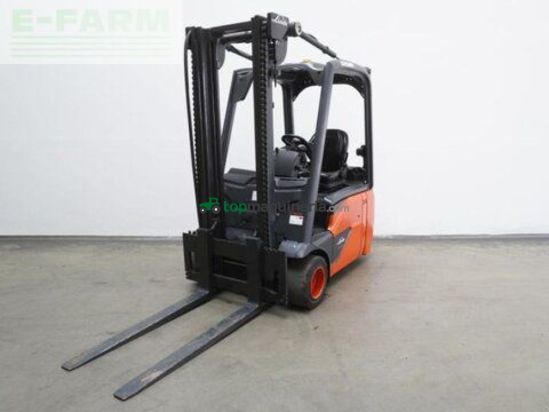 Elevadora - Linde - e 18 evo 386-02