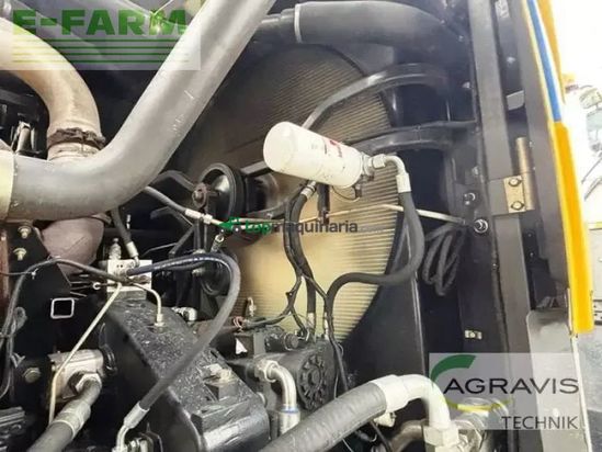 Cosechadora de Cereal - New Holland - fr 9060