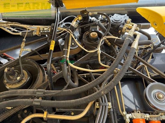 Cosechadora de Cereal - New Holland - cx 8070