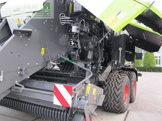 Empacadora gigant - Claas - quadrant 5300 evolution fc tandem
