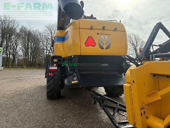Cosechadora de Cereal - New Holland - cx 8.90 slh