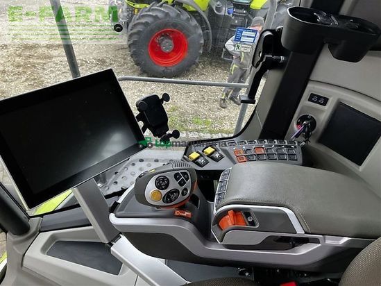 Cosechadora de Cereal - Claas - trion 750 terra trac tt