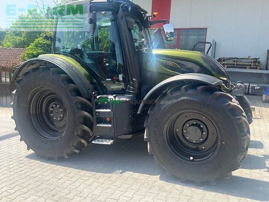 Tractor agrícola - Valtra - n 175 d forst mit rüfa und forstkabine