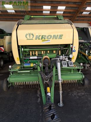 Empacadora gigant - Krone - comprima v 150 xc