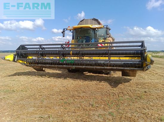 Cosechadora de Cereal - New Holland - cx8080