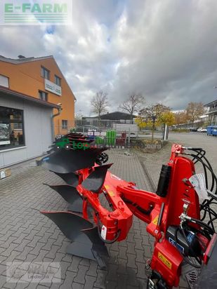 Arado - Kuhn - varimaster 153