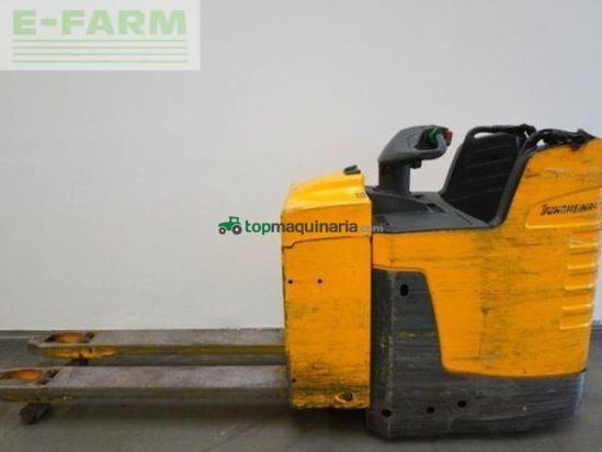 Elevadora - Jungheinrich - ere225