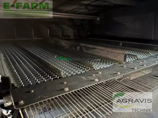 Cosechadora de Cereal - Claas - trion 660 terra trac allrad