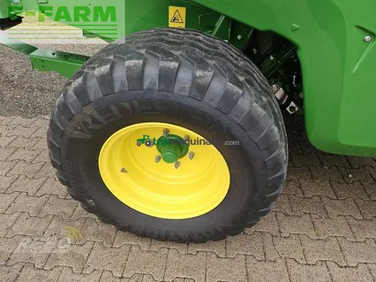 Empacadora gigant - John Deere - v461m
