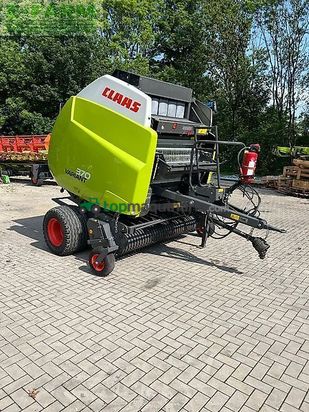 Empacadora gigant - Claas - variant 370 rf