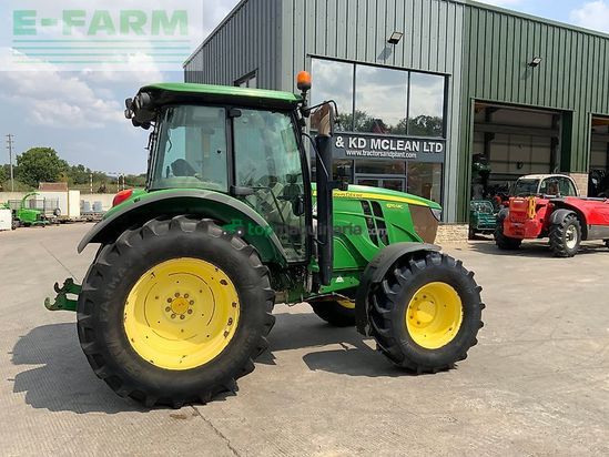Tractor agrícola - John Deere - 6110mc tractor (st26631)