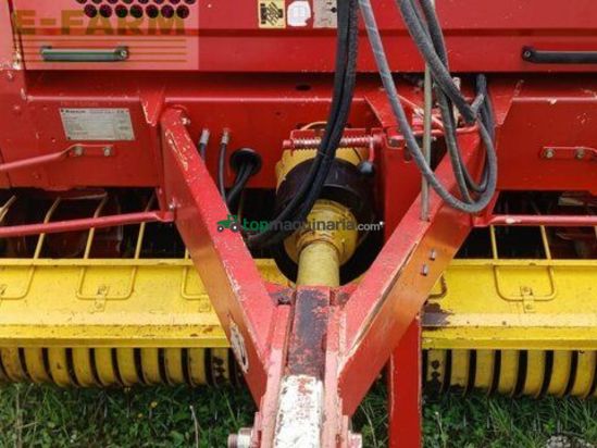 Empacadora gigant - New Holland - 548 cropcutter