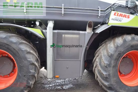 Esparcidor - Claas - xerion 4200 saddle trac bauer