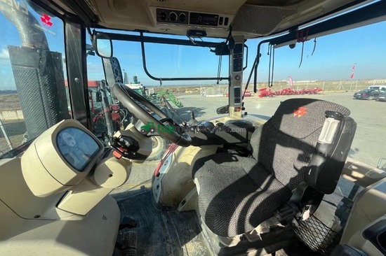  TRACTOR MASSEY FERGUSON 8740 VT