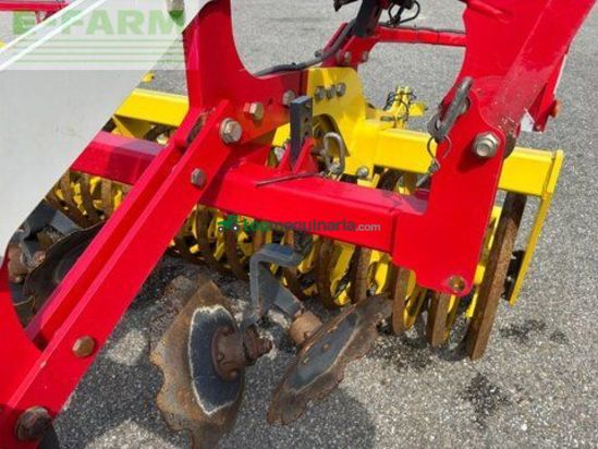 Cultivador - Pöttinger - synkro 3030