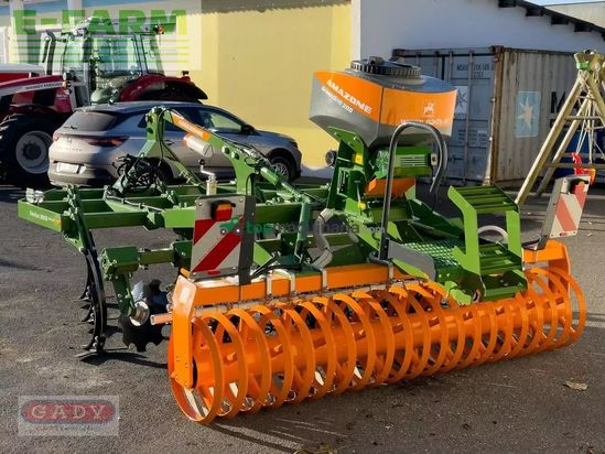Cultivador - Amazone - cenius 3003 grubber