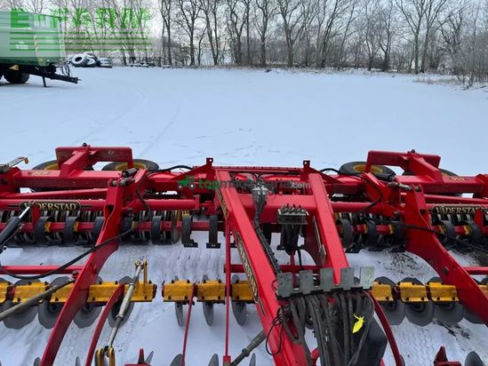 Grada rotativa - Väderstad - carrier 650