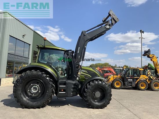 Tractor agrícola - Valtra - t175 versu telehandler (st24299) Versu