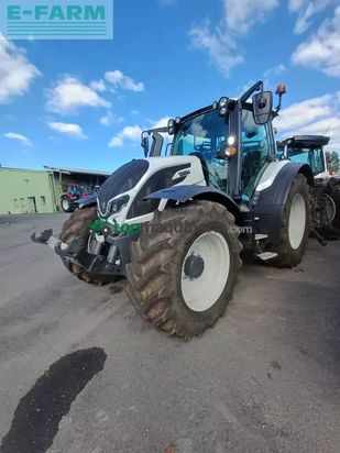 Tractor agrícola - Valtra - n135 active Active