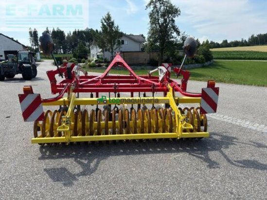 Cultivador - Pöttinger - synkro 3030