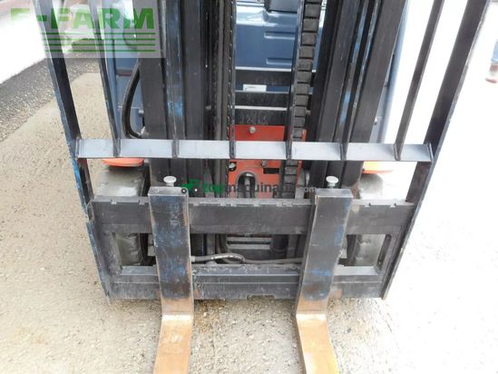 Elevadora - Toyota - 8fbnkt16t triplex 4,7m + ss + ladegerät ( lithiu