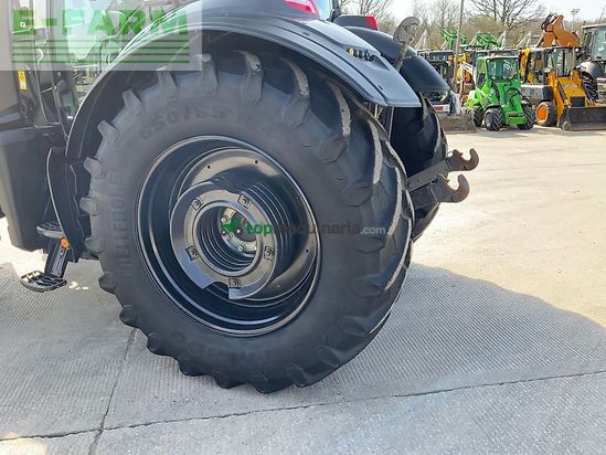 Tractor agrícola - Valtra - t235 versu tractor (st25946)