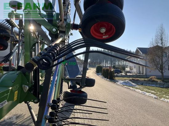 Rastrillo - Fendt - former 7850