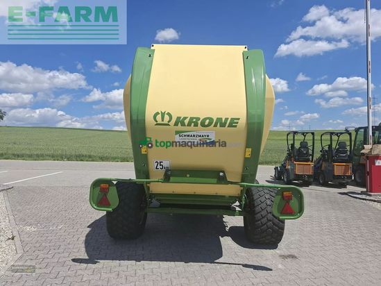 Empacadora gigant - Krone - comprima v 150 xc x-treme