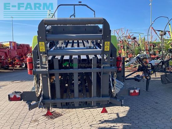 Empacadora gigant - Claas - quadrant 5300 fc