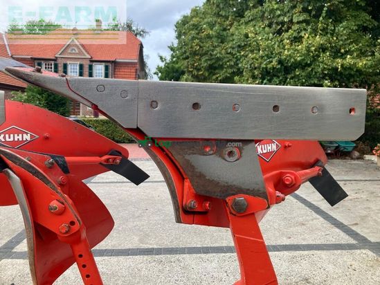Arado - Kuhn - vari master 153l