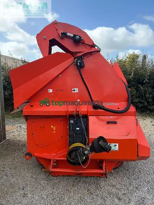 Esparcidor - Kubota - pailleuse bc1200 . kubota