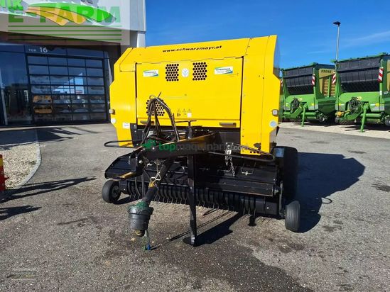 Empacadora gigant - New Holland - br 6090