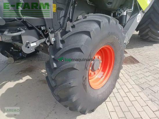 Cosechadora de Cereal - Claas - trion 750 montana + v 770
