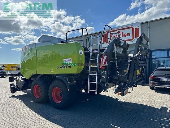 Empacadora gigant - Claas - quadrant 5300 evolution fc tandem