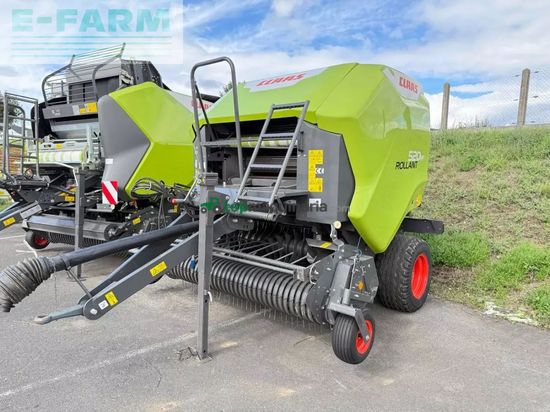 Empacadora gigant - Claas - rollant 520 rf