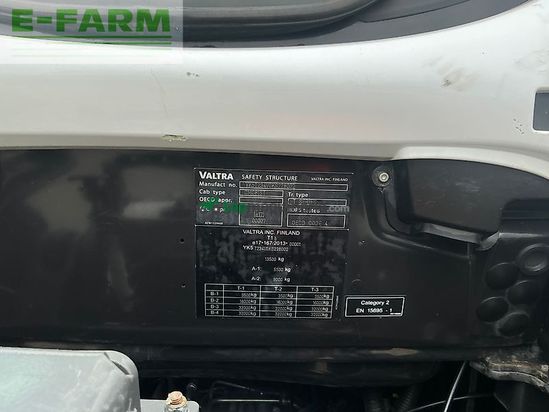 Tractor agrícola - Valtra - t234 versu tractor (st25939)