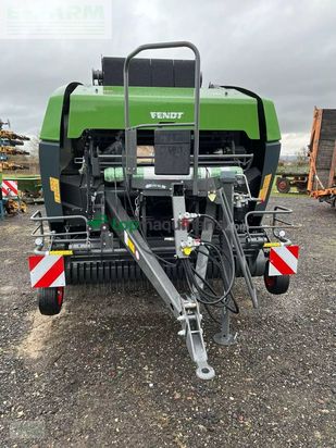 Empacadora gigant - Fendt - rotana 180 v xtra
