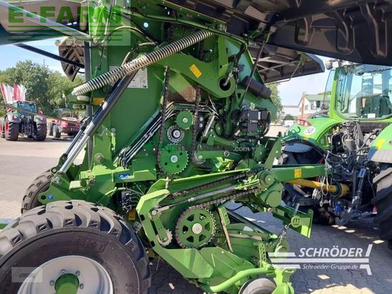 Empacadora gigant - Krone - v 190 xc