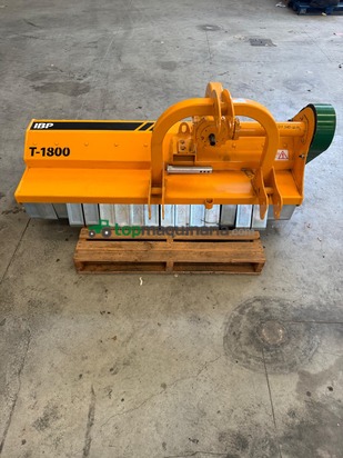 Trituradora  SERRAT modelo T-1800.