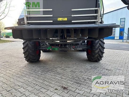 Cosechadora de Cereal - Claas - trion 660 terra trac allrad