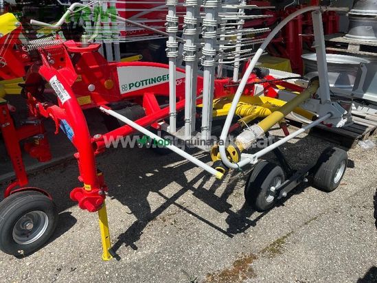 Henificador - Pöttinger - top 422 schwader , lagermaschine