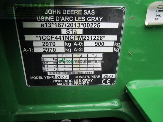 Empacadora gigant - John Deere - f441m