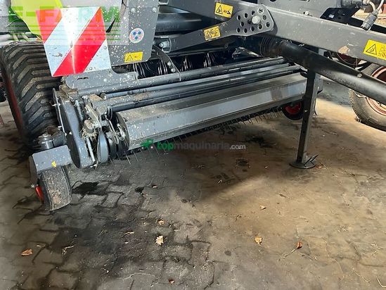 Empacadora gigant - Claas - variant 585 rc