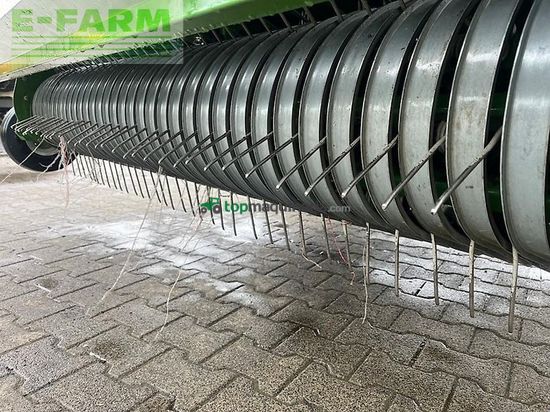 Empacadora gigant - Krone - comprima f 125 xc